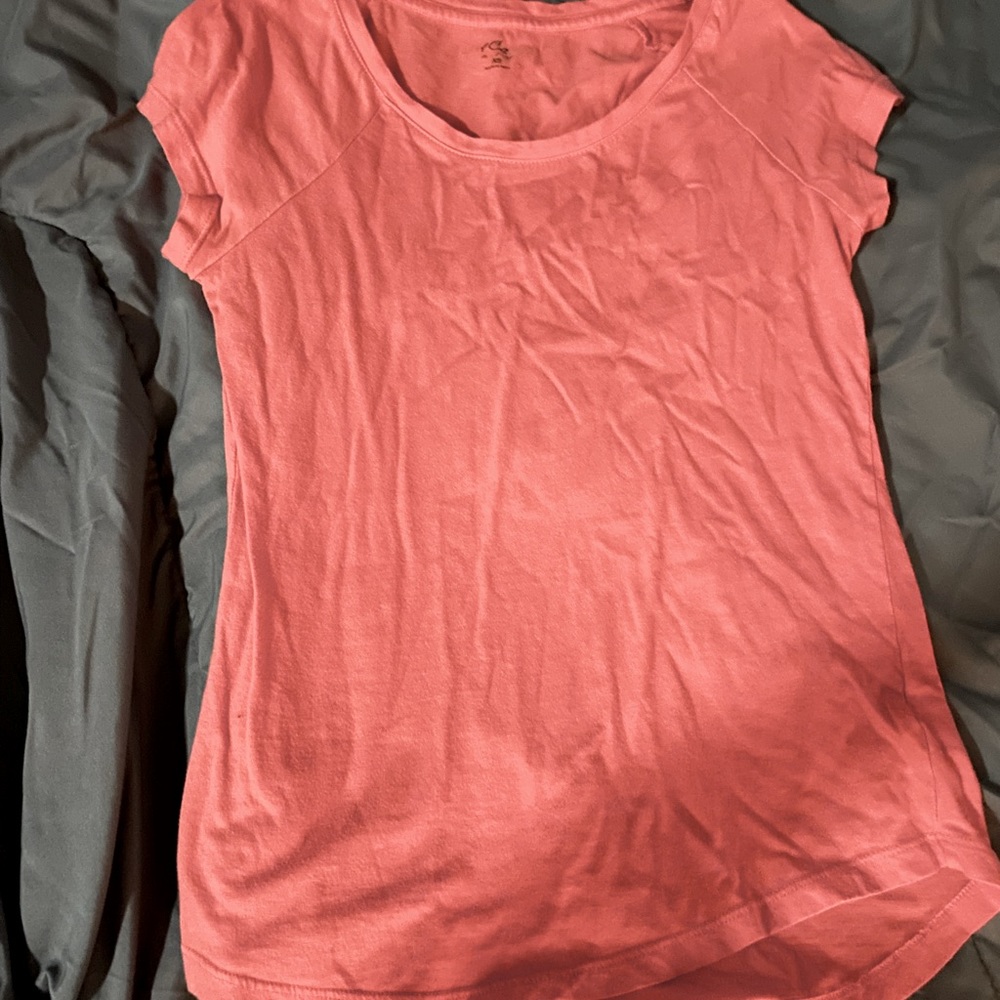 A woman’s tee